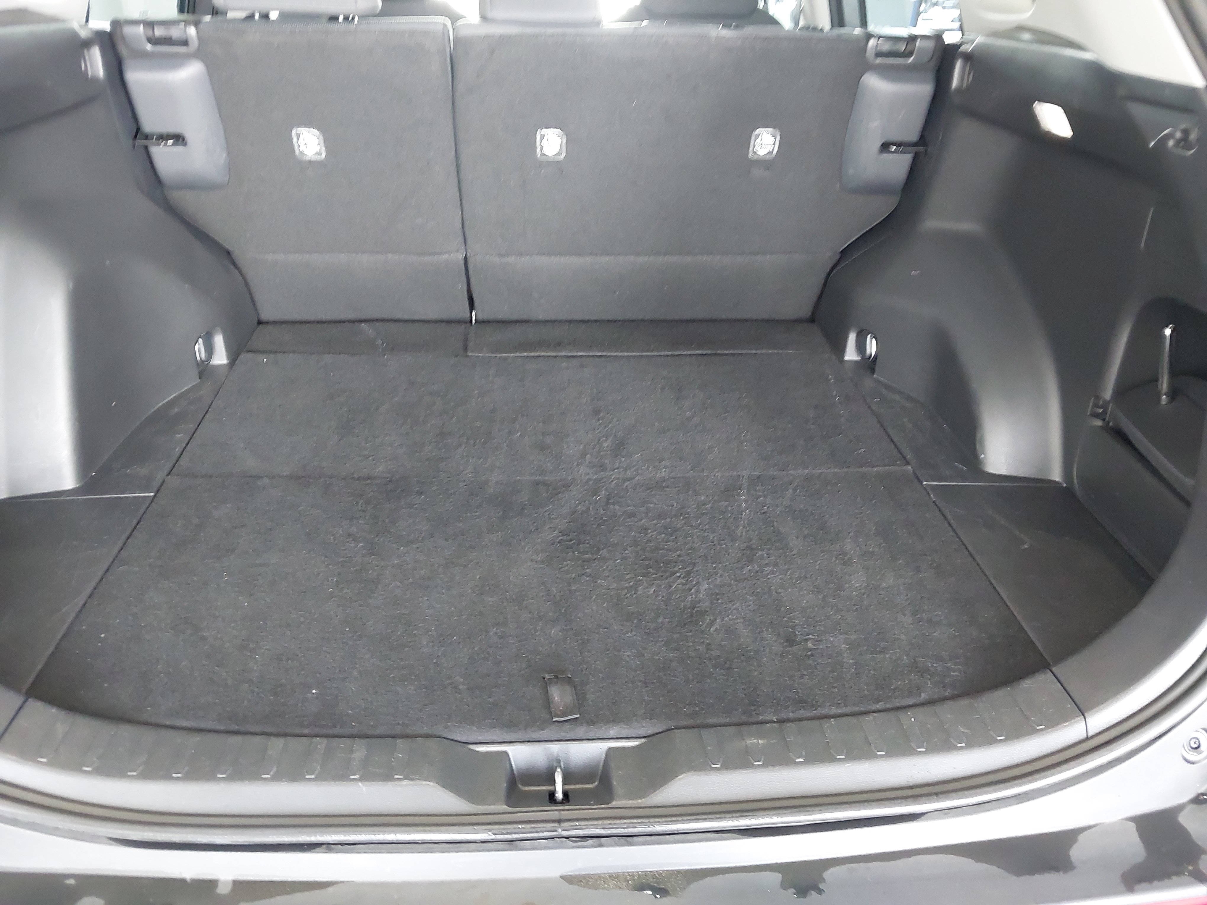 Used 2025 Toyota RAV4 LE AWD/4WD image 28