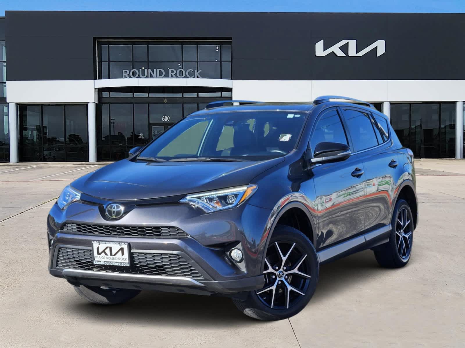Used 2017 Toyota RAV4 SE w/ Power Special Value Package FWD image 1