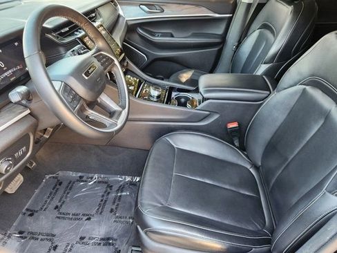 Used 2022 Jeep Grand Cherokee L Limited image 4