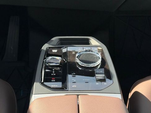 Used 2025 BMW iX xDrive50 w/ Premium Package image 15