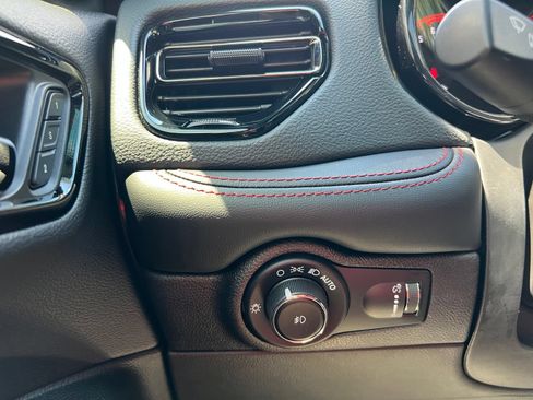 Used 2023 Dodge Durango R/T RWD image 39