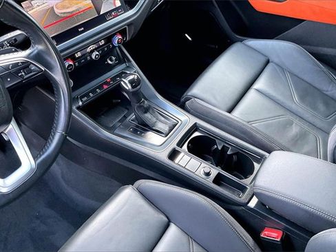 Used 2019 Audi Q3 2.0T Prestige w/ Prestige Package image 17