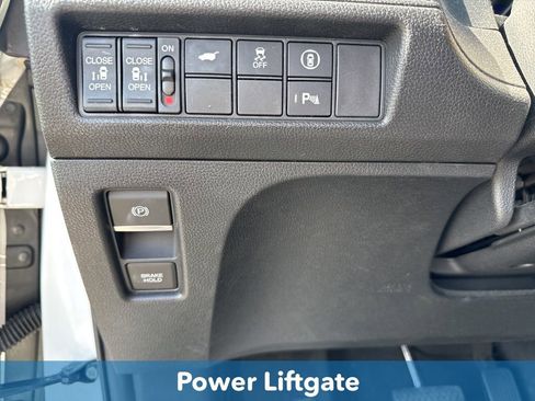 Used 2024 Honda Odyssey Touring image 8