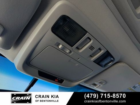 Used 2015 Subaru Legacy 2.5i Limited image 20