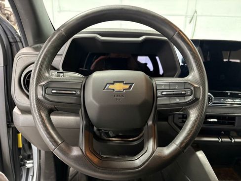 Used 2023 Chevrolet Colorado W/T image 25