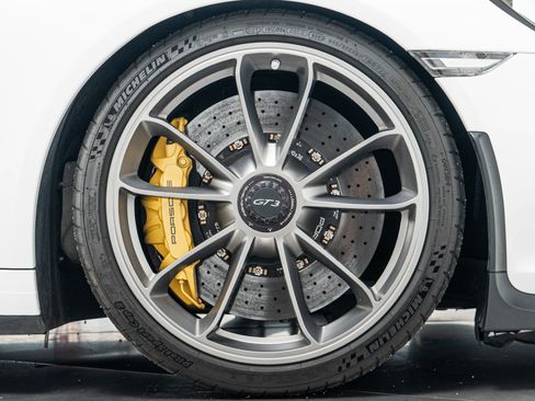 Used 2014 Porsche 911 GT3 RWD image 41