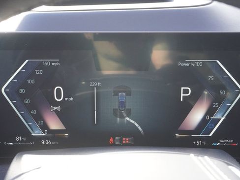 Used 2023 BMW X7 xDrive40i w/ Premium Package image 11