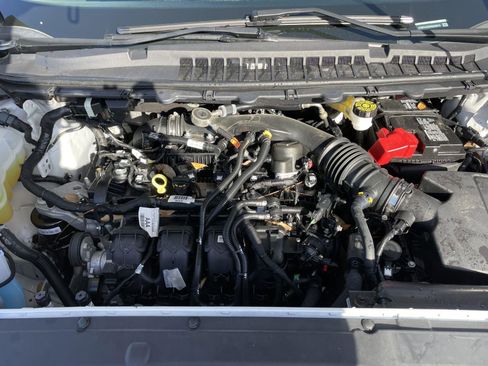 Used 2024 Ford Edge SE image 27