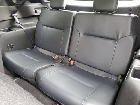 Used 2025 Mitsubishi Outlander SE AWD/4WD image 16