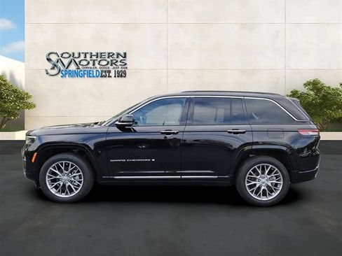 Used 2025 Jeep Grand Cherokee Summit AWD/4WD image 2
