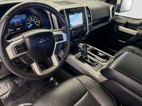 Used 2018 Ford F150 Lariat image 7