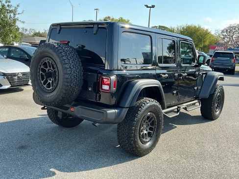 Used 2022 Jeep Wrangler Unlimited Sport image 7