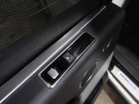 Used 2018 Land Rover Range Rover Long Wheelbase Supercharged image 26