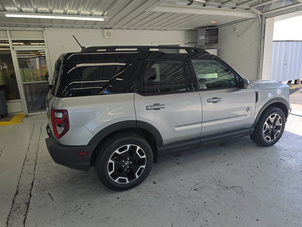 Certified 2023 Ford Bronco Sport Outer Banks w/ Tech Package AWD/4WD image 6