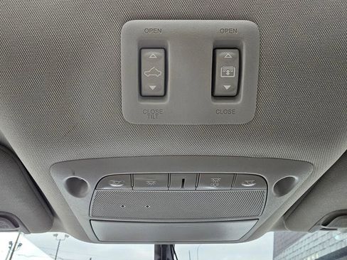 Used 2019 Nissan Murano SV image 34