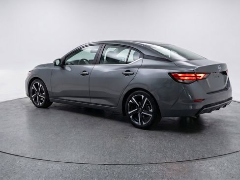 Used 2025 Nissan Sentra SV FWD image 6