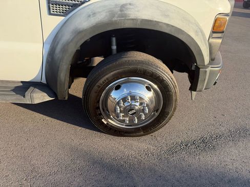 Used 2008 Ford F450 2WD Regular Cab Super Duty image 12