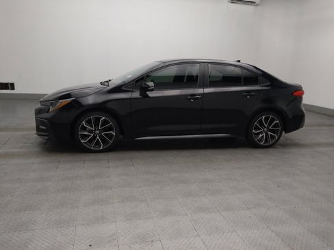 Used 2020 Toyota Corolla SE FWD image 2