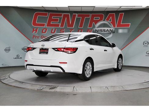 New 2025 Nissan Sentra S image 5