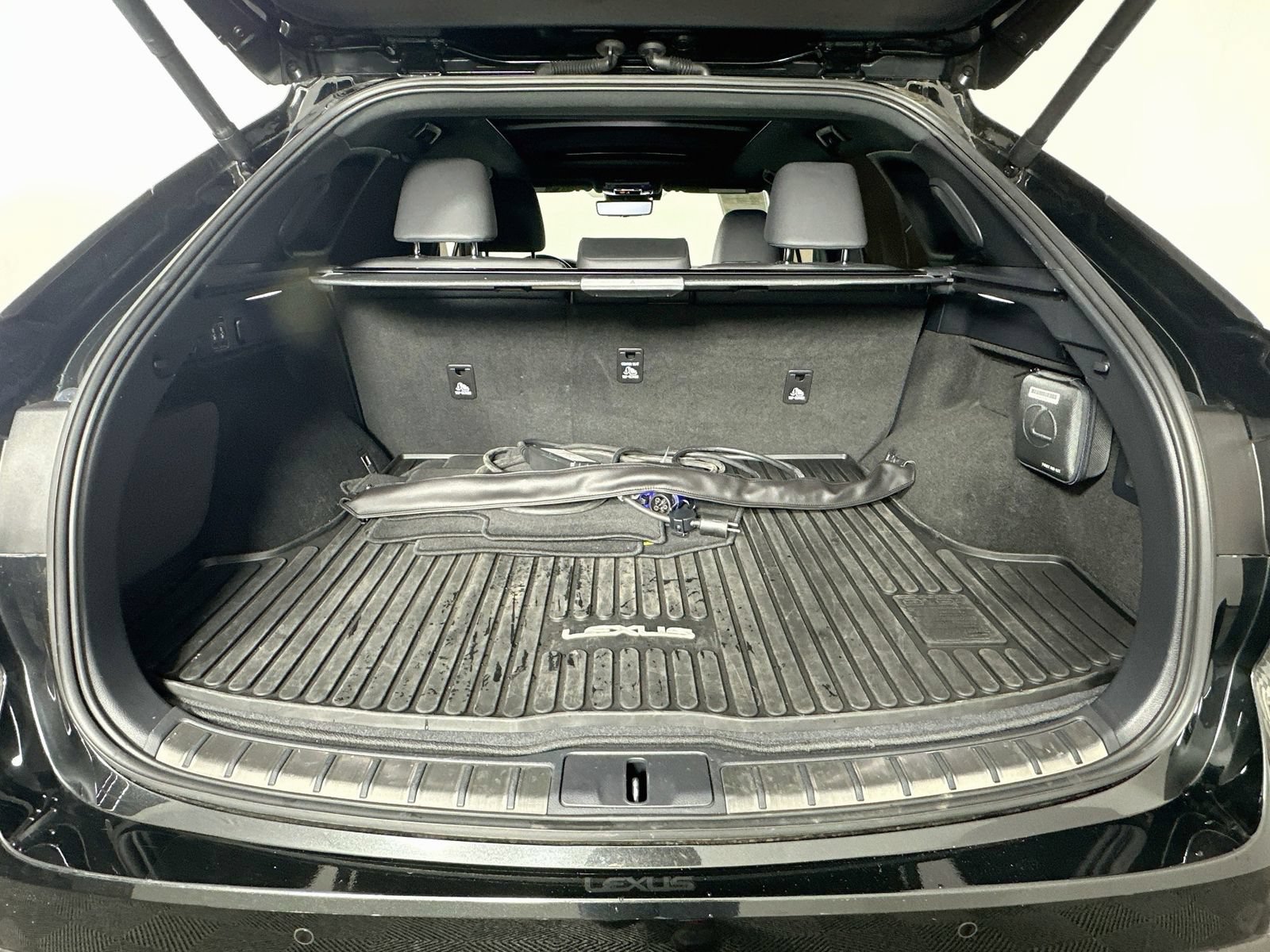 Used 2025 Lexus RX 450h AWD w/ Convenience Package image 28