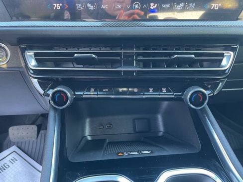 Used 2025 Chevrolet Traverse High Country w/ LPO, Floor Liner Package image 15