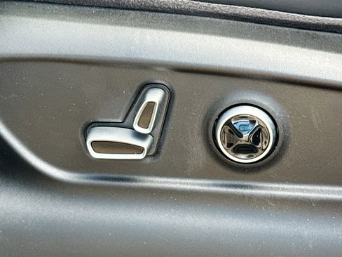 Certified 2024 Maserati Grecale Trofeo image 24