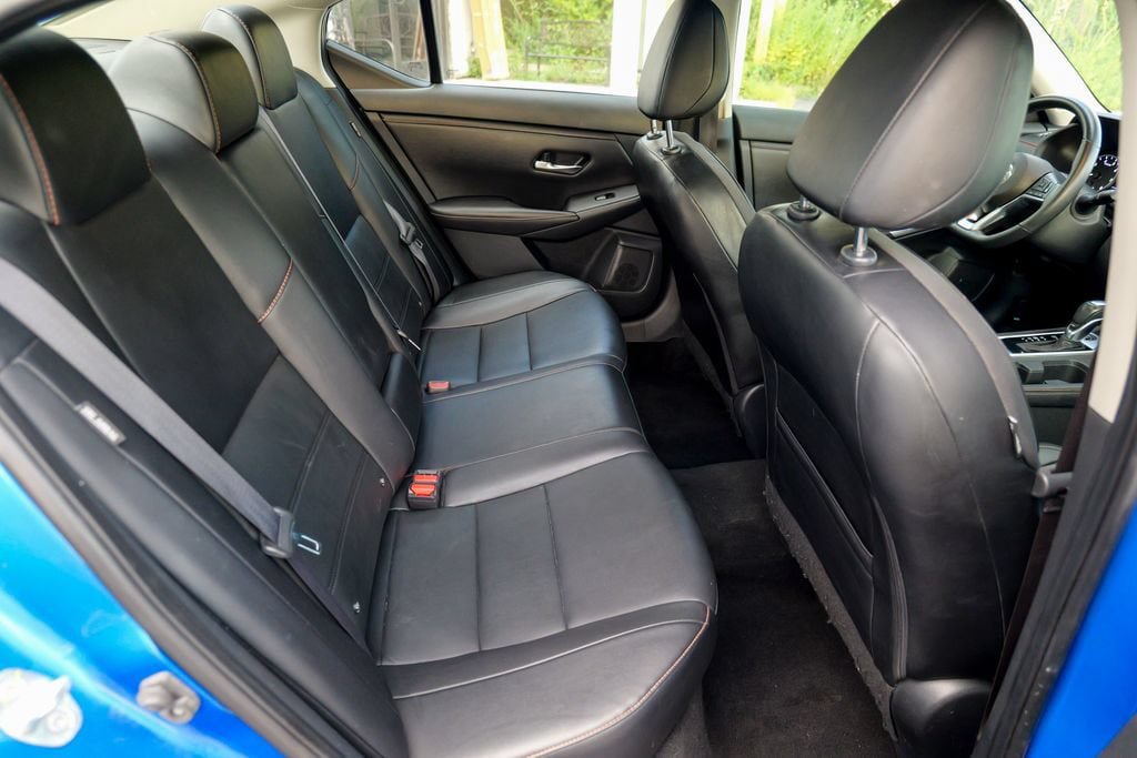 Used 2023 Nissan Sentra SR w/ SR Premium Package FWD image 30