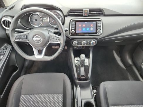 Used 2021 Nissan Versa S image 10