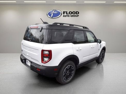 New 2025 Ford Bronco Sport Outer Banks w/ Outer Banks Tech Package+ image 2