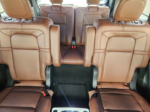 New 2026 Lincoln Aviator Reserve w/ Luxury Package image 14