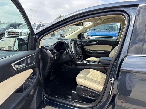 Used 2024 Ford Edge SEL w/ Class II Trailer Tow Package image 11