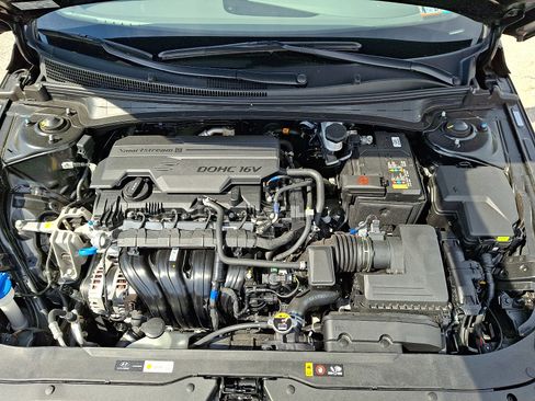 Certified 2025 Hyundai Elantra Sport FWD image 28