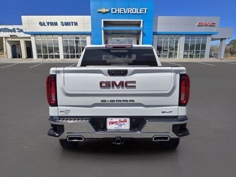 Used 2024 GMC Sierra 1500 SLT AWD/4WD image 8