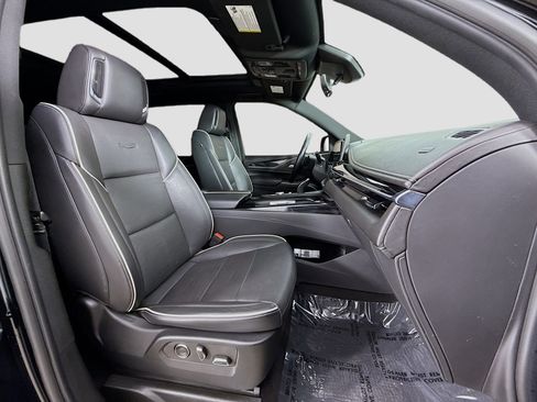Used 2023 Cadillac Escalade ESV Sport image 31