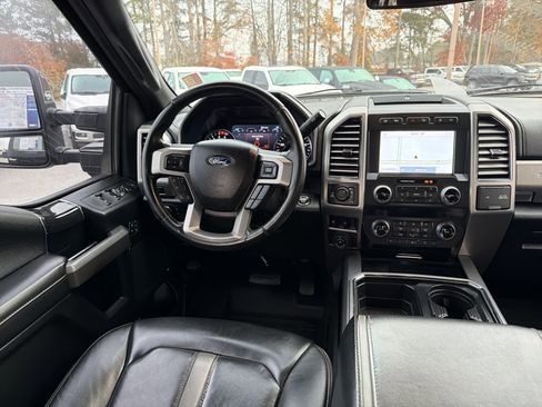 Used 2021 Ford F250 Platinum image 25