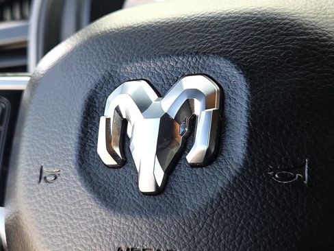 Used 2019 RAM 2500 Big Horn image 30