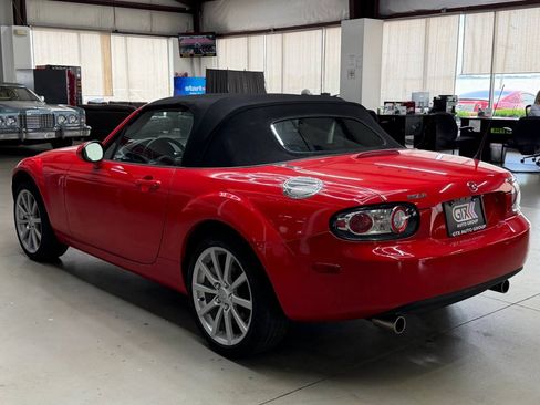 Used 2007 MAZDA MX-5 Miata Touring RWD image 4