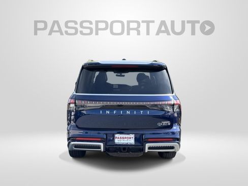 Used 2025 INFINITI QX80 Luxe AWD/4WD image 4