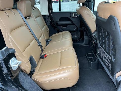 Used 2021 Jeep Wrangler Unlimited Rubicon image 24