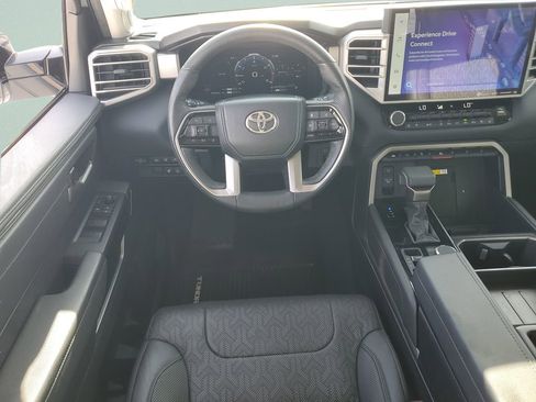 Used 2023 Toyota Tundra Limited AWD/4WD image 12