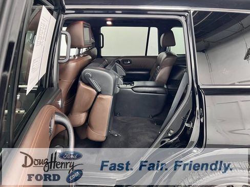 Used 2020 Nissan Armada Platinum w/ Platinum Reserve Package image 32