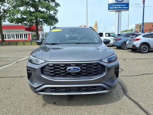Certified 2024 Ford Escape ST-Line w/ Tech Pack #1 AWD/4WD image 3