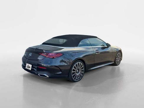 Used 2025 Mercedes-Benz CLE 300 4MATIC Cabriolet image 4