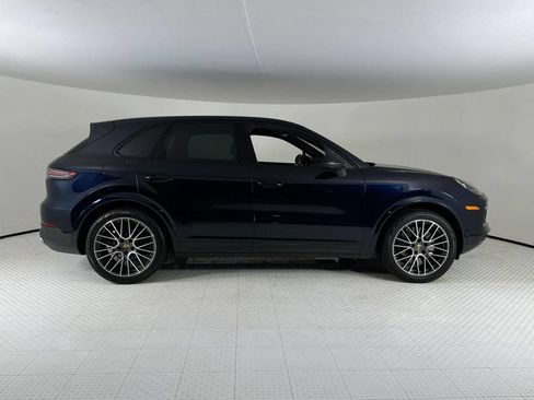 Certified 2023 Porsche Cayenne AWD/4WD image 8