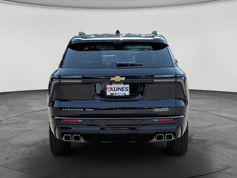 Used 2026 Chevrolet Traverse High Country w/ LPO, Floor Liner Package AWD/4WD image 6