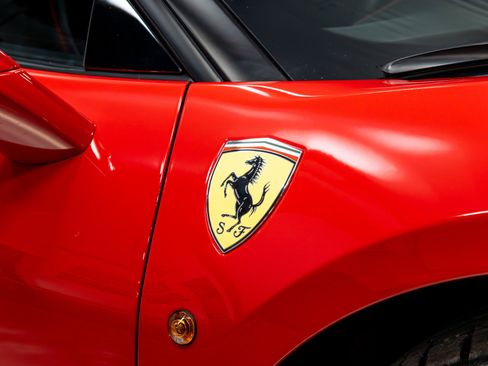 Used 2018 Ferrari 488 GTB image 49