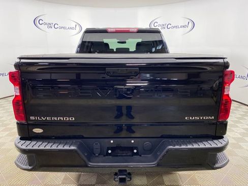 Used 2023 Chevrolet Silverado 1500 Custom image 4