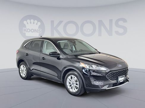 Used 2021 Ford Escape SE image 10