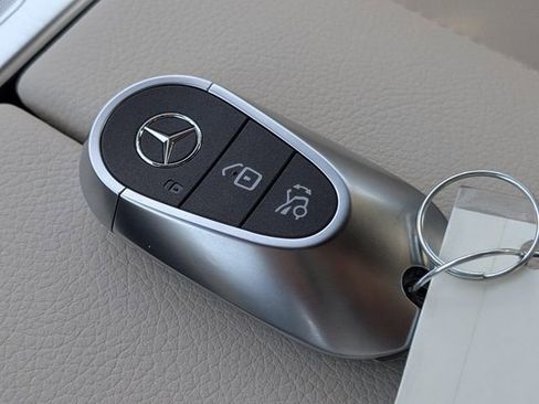 New 2025 Mercedes-Benz C 300 4MATIC Sedan image 32