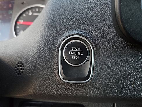 Used 2025 Mercedes-Benz Sprinter 2500 image 22